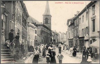 rue de la république sorite de messe DARNEY